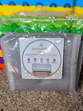 BreathableMesh Crib Liner in Light Gray